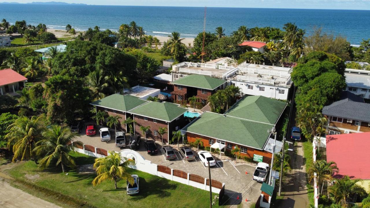 Hotel y Cabañas Playa Caribe Tela Exterior foto
